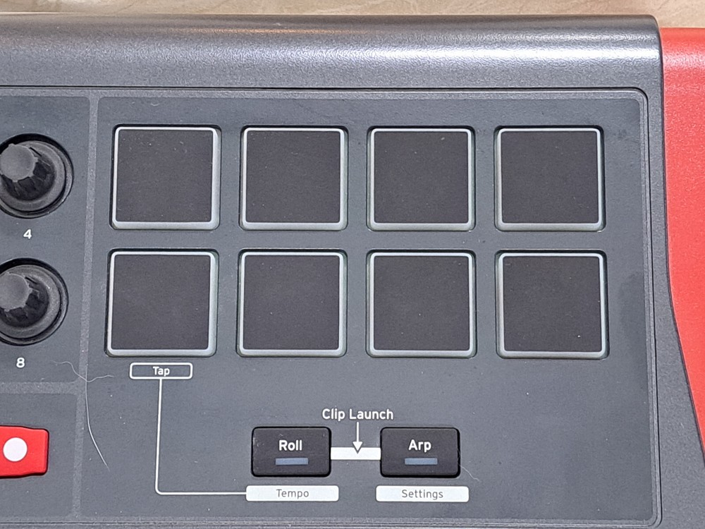 Novation Impulse 25 Controller Keyboard (used)