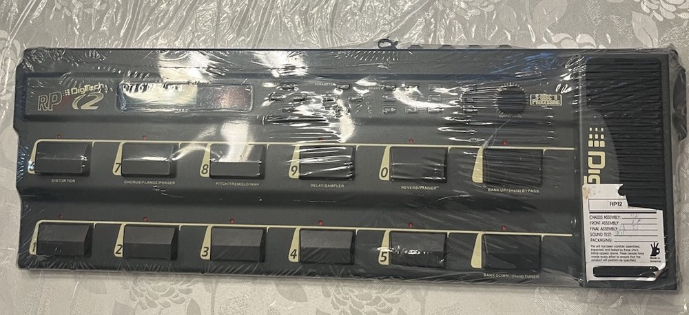 DIGITECH RP - 12 Guitar Signal Processor/Foot Controller and Pump