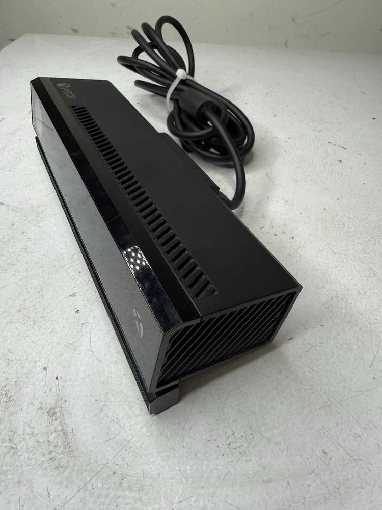 Microsoft Xbox One Kinect Wired Motion Sensor Model 1520