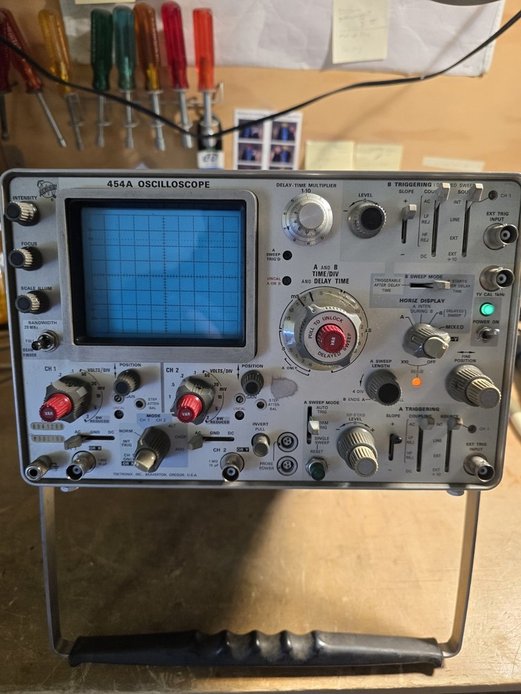 Tektronix 454A 2 Channel Oscilloscope