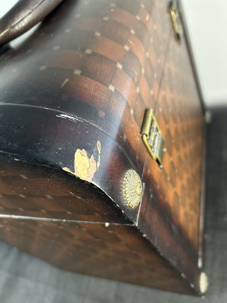 Small Trunk with Handle & Clasp