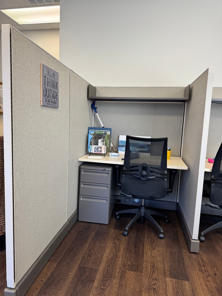 Herman Miller Ethospace 24X48 workstation / cubicles