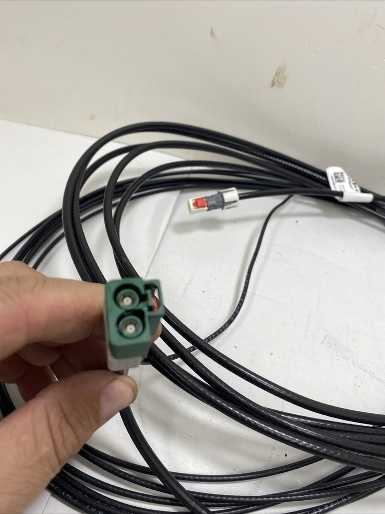 Aptiv Fakra Harness Assembly 35604967 Rev 01