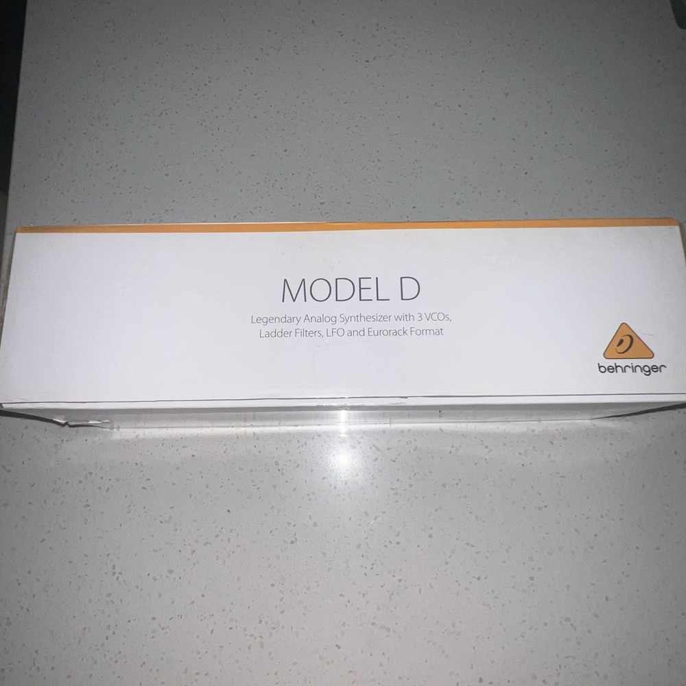 Behringer Model D Analog Mono Synthesizer ***MUST SEE***