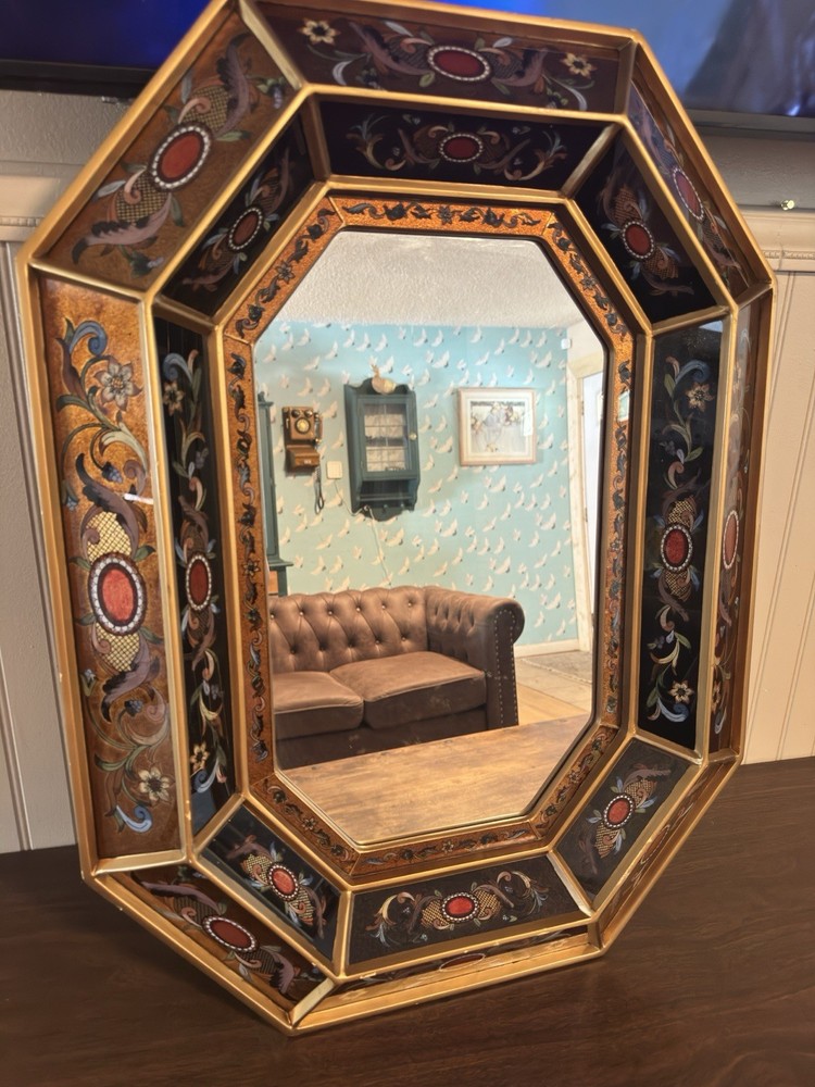 Gorgeous Vintage Octagonal Mirror – Reverse Painted Glass
