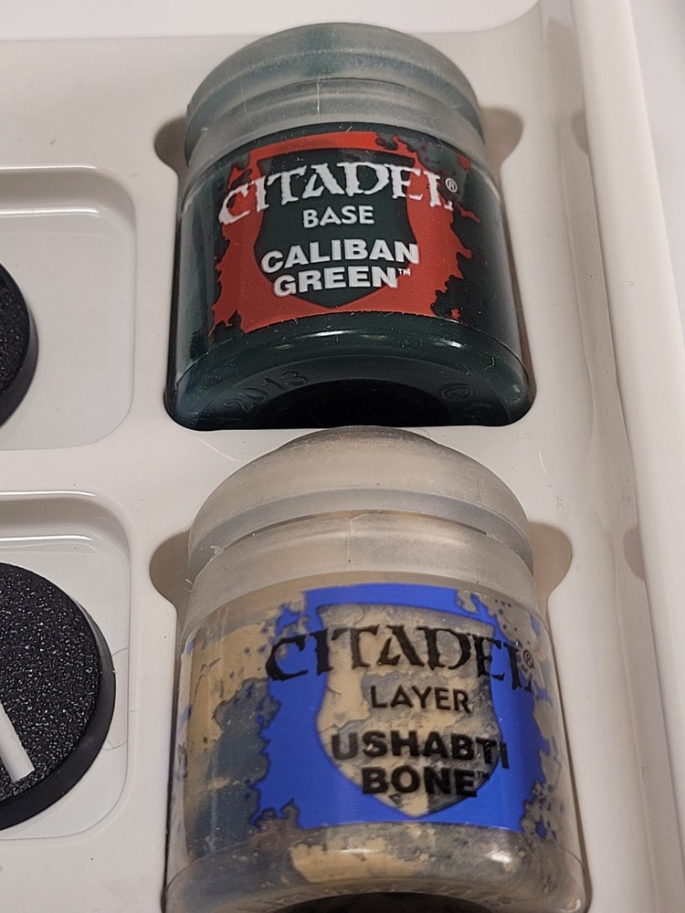 Games Workshop Warhammer 40K Paint Set Space Marine OOP Plastic