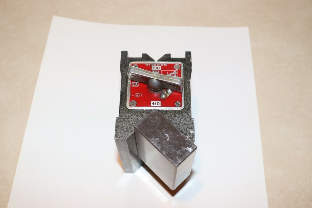 Eclipse Dual-Vee Magnetic V-Block. # E934. Condition used.