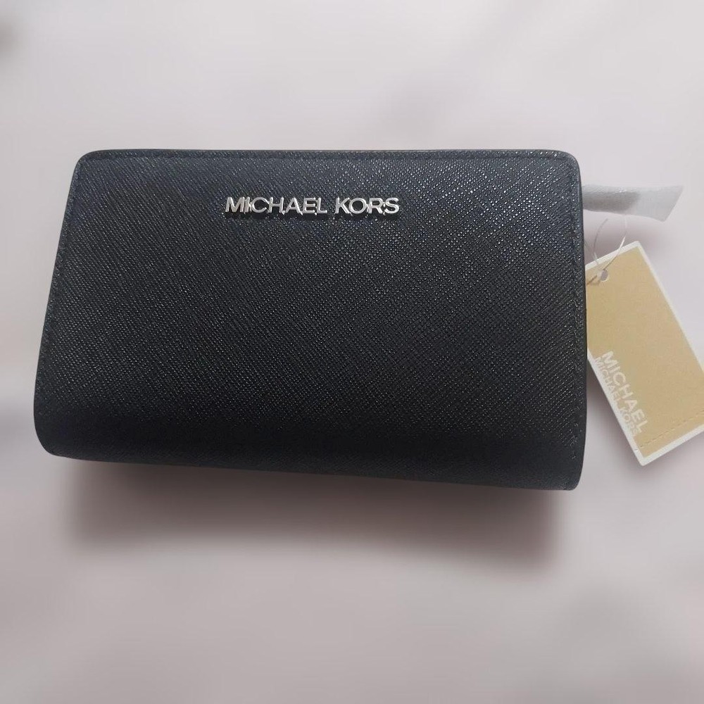 Michael Kors New Unused Bi-Fold Wallet