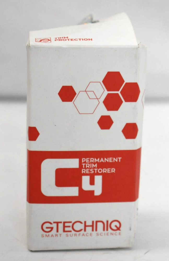 Gtechniq Smart Surface Science C4 Permanent Trim Restorer 30mL Trim Protection