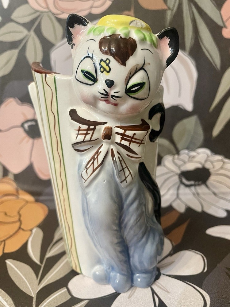 Rare PY Style Cat Wall Pocket