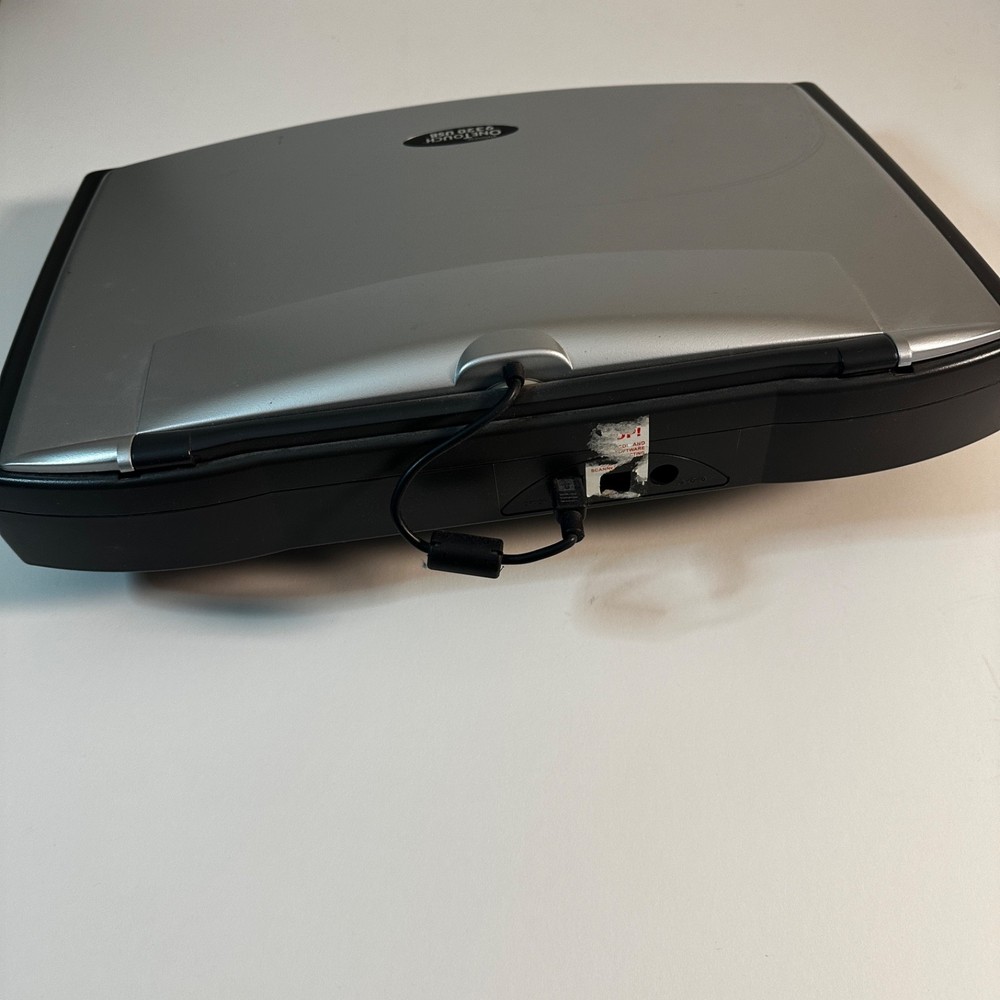 Visioneer One touch 9320 USB -Powers on-FUNCTIONALITY UNKNOWN. SOLD AS IS.
