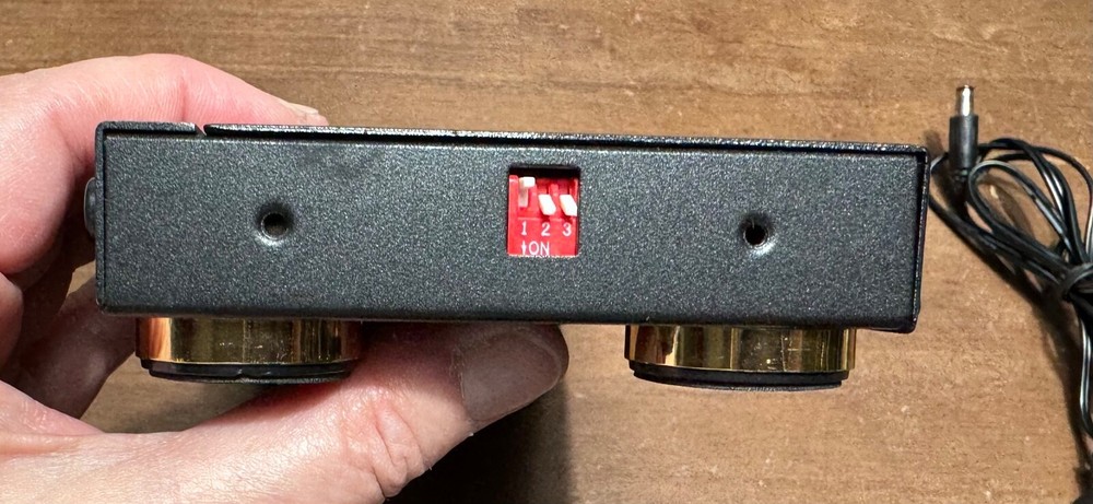 Sewell Spider HDMI 4x2 Splitter/Matrix with remote