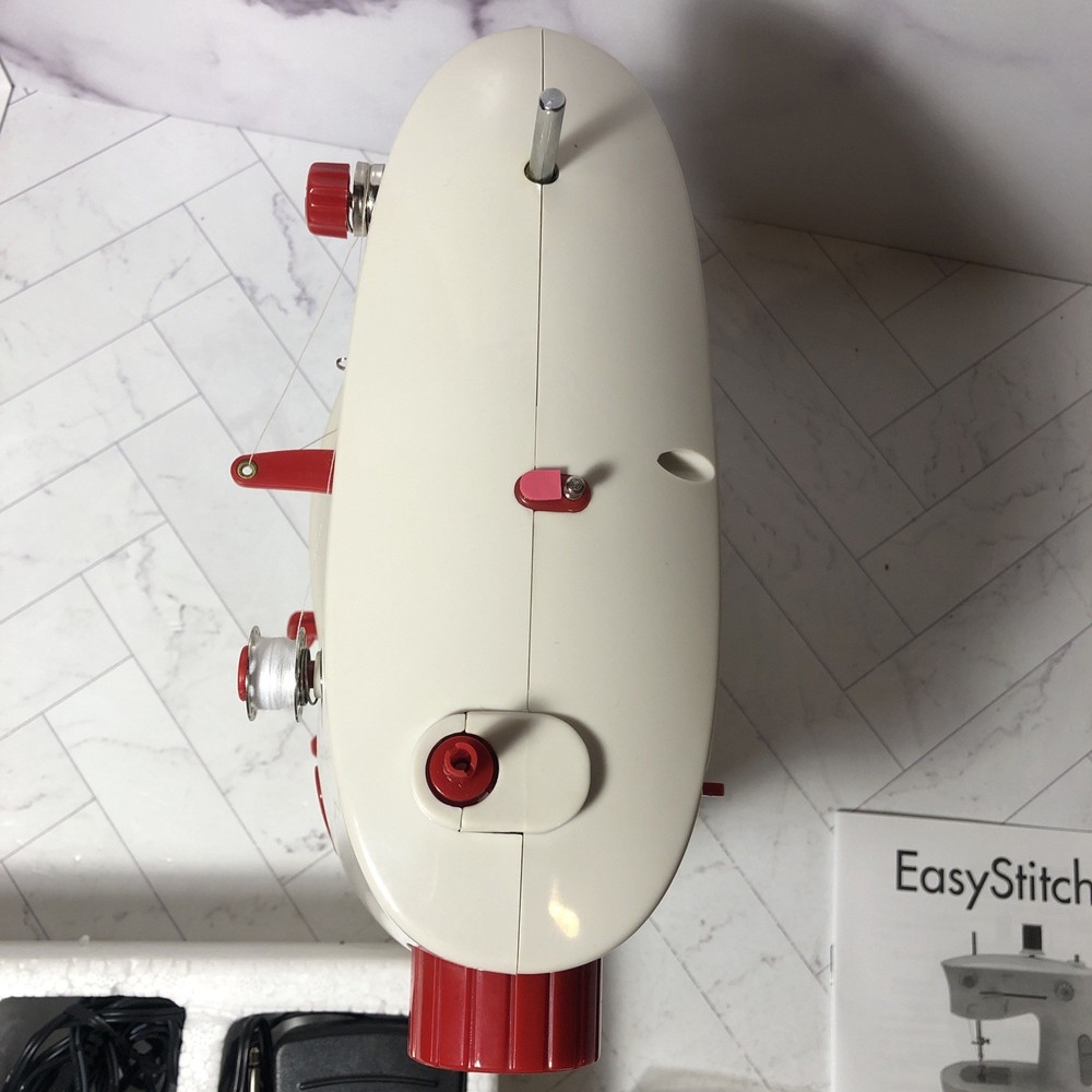Easy Stitcher Table Top Sewing Machine D2-5001 BARELY USED