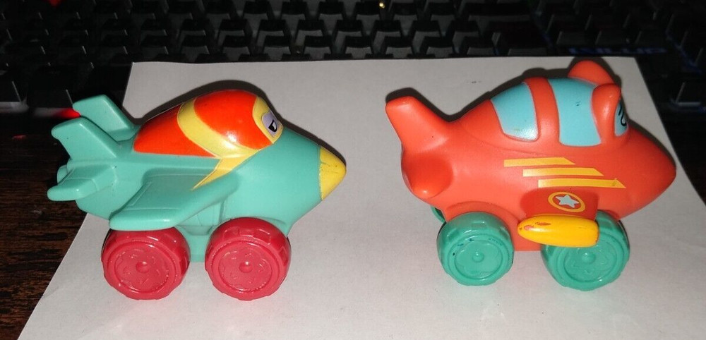 lot (2) jack & juni rolling planes, (bath?) see pics free ship
