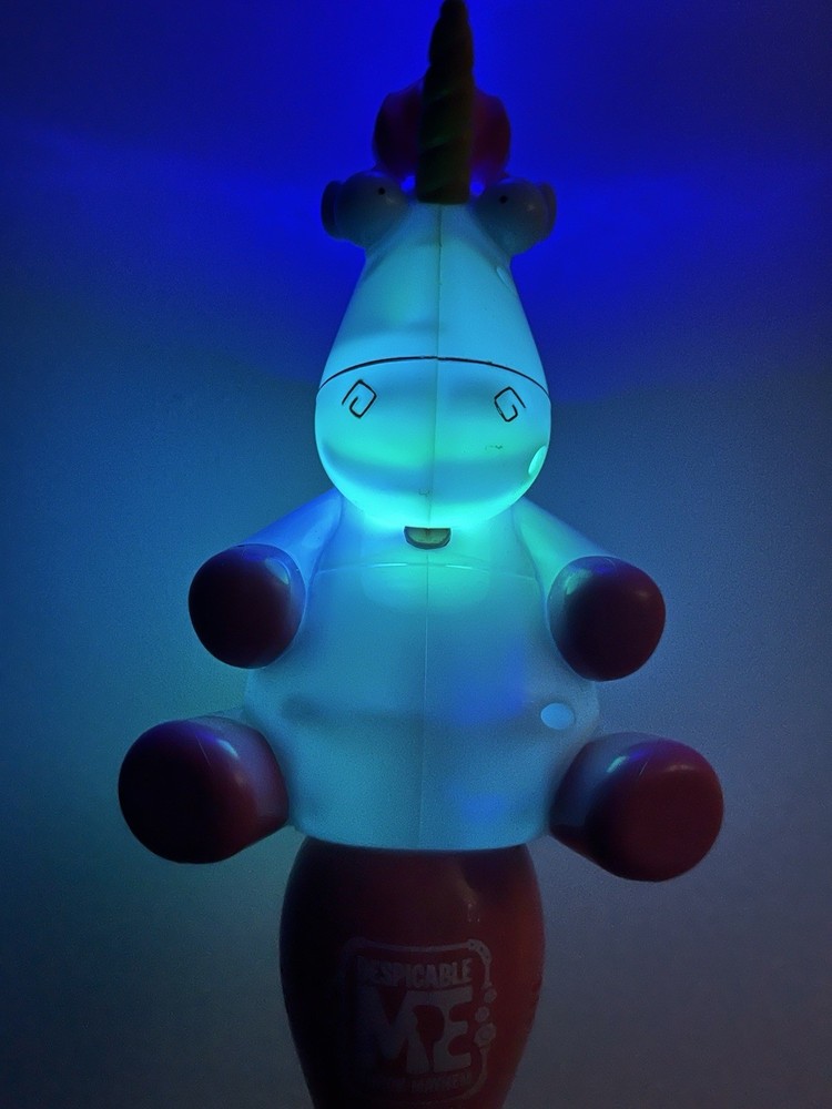Universal Studios Exclusive Despicable Me Fluffy Unicorn Light Up Bubble Wand