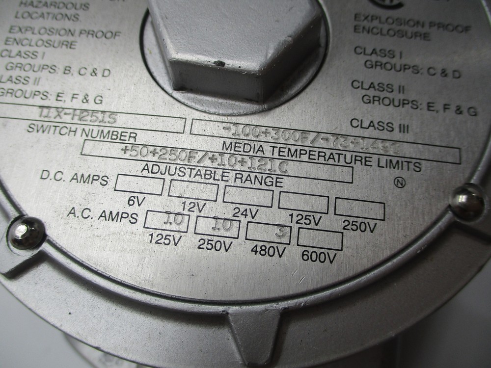 BARKSDALE TIX-H251S TEMPERATURE SWITCH NSNP