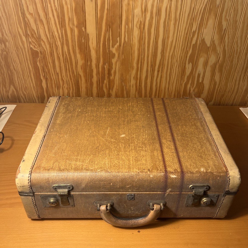 Antique US Trunk Company Suitcase