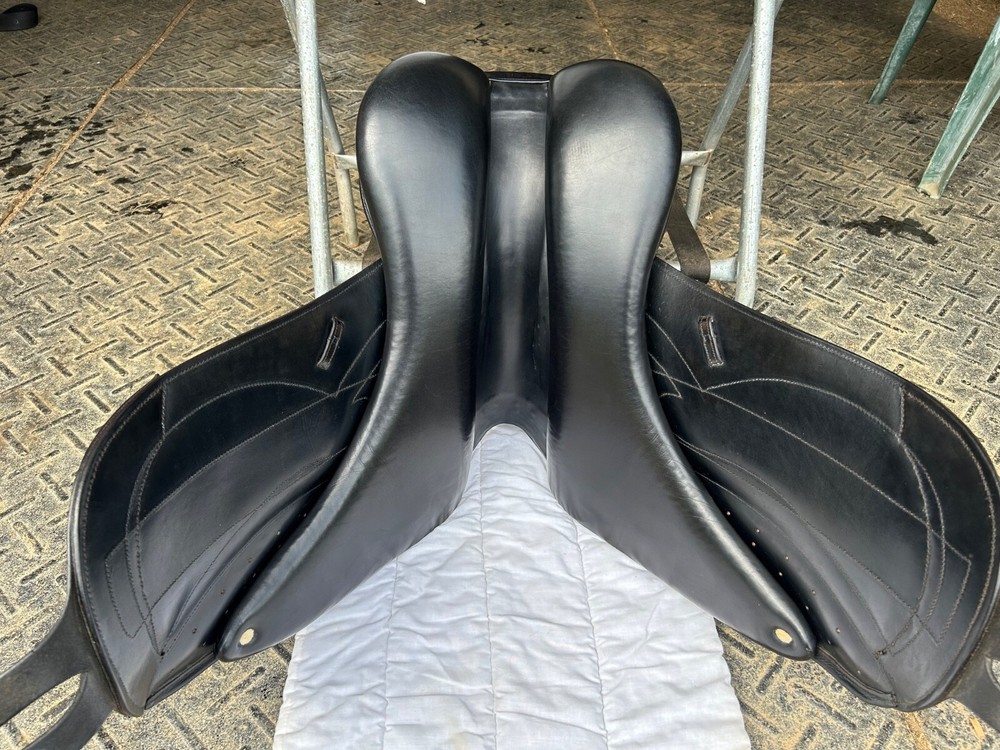 Stackhouse Monoflap Dressage Saddle -17.5 “ Medium