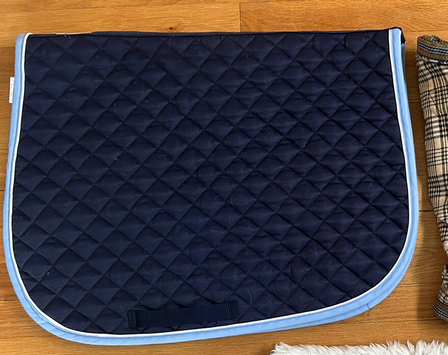 Dover Saddlery All Purpose Saddle Pad Navy-  Excellent Condition
