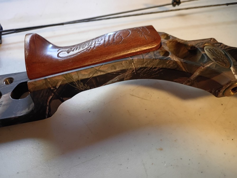 Mathews Drenalin Compound Bow 28" Draw 70lb