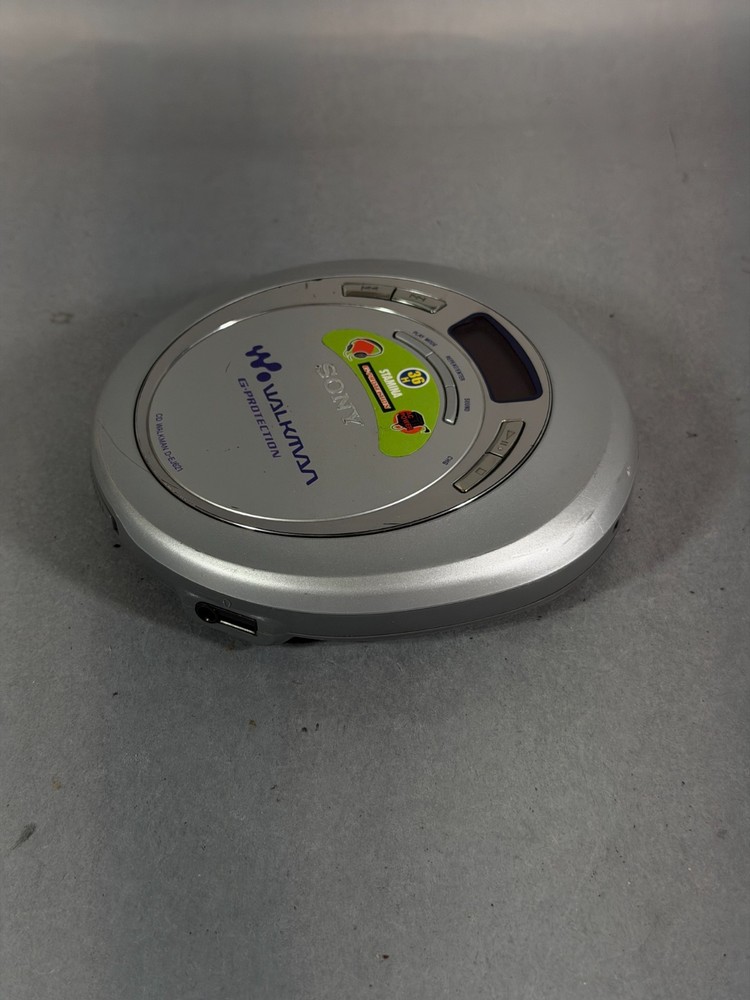 Sony D-EJ621 Walkman Portable CD Player Silver G-Protection - Tested & Working