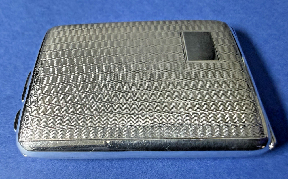 SOLID SILVER ENGINE TURNED BOOK MATCH HOLDER B'HAM 1926 BY FREDRICK FIELD