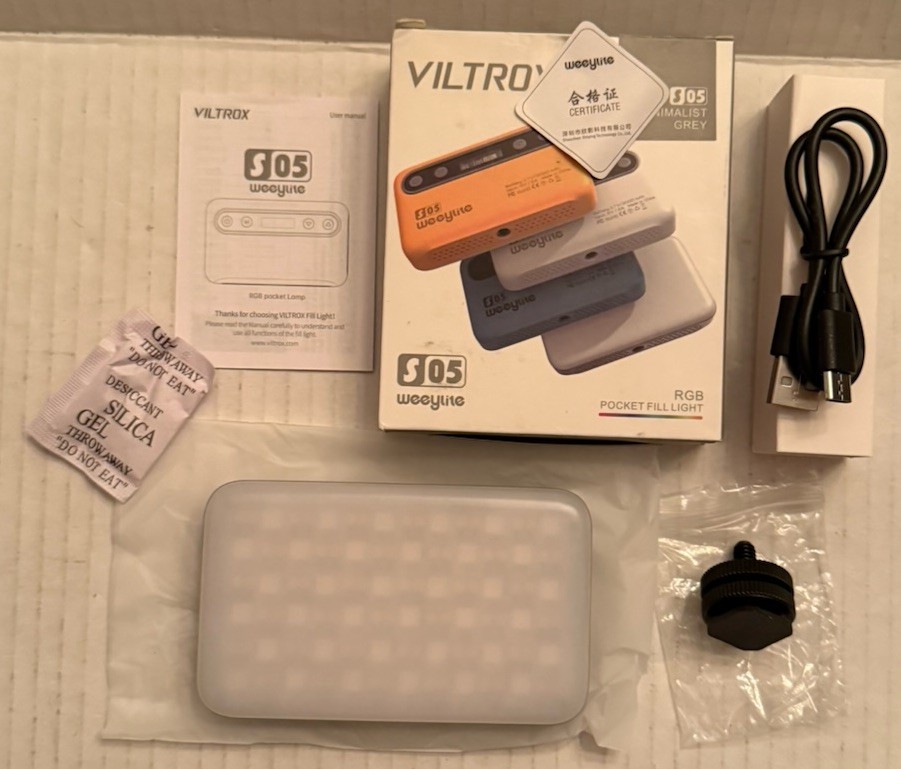 Viltrox S05 RGB Pocket Fill Light