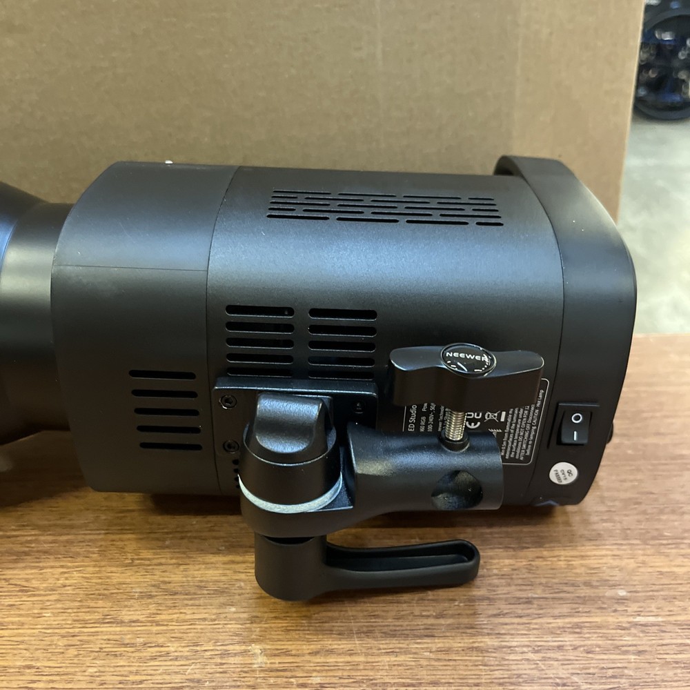 NEEWER CB60 RGB LED Video Light