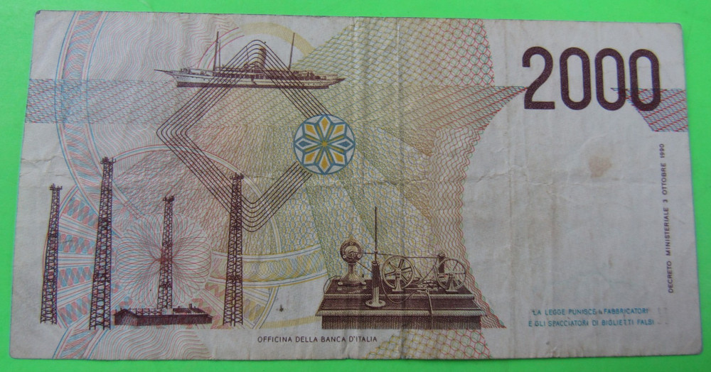 ITALY, 2000 LIRE, P#115, 1990