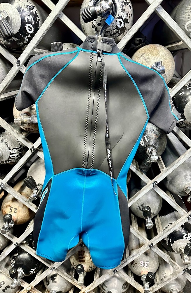 USED CHILD'S SHORT 2MM SPRINGSUIT / WETSUIT
