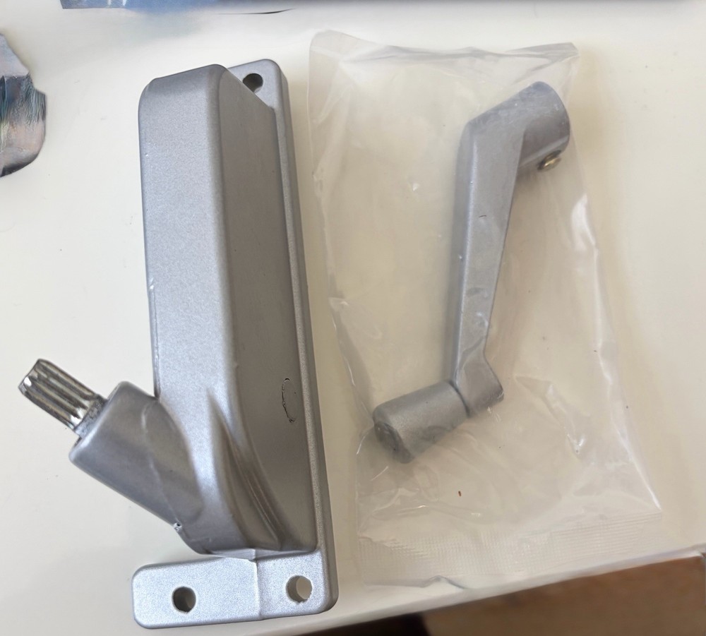 Corrosion Resistant Awning Window Operator - Right-Hand with Easy Crank Handle