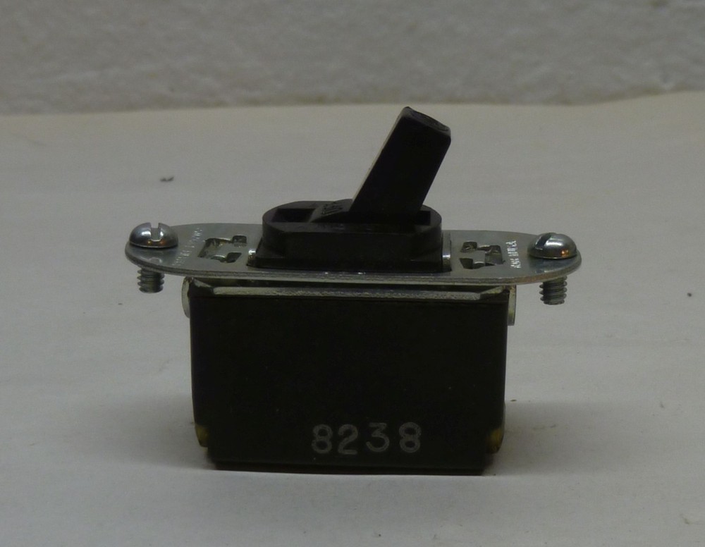 Vintage Despard Interchangeable Toggle Panel Switch, Double-Pole DPST, Brown P&S