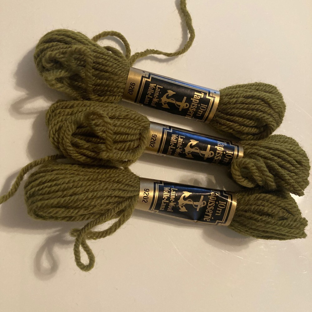 Anchor Tapestry Wool Embroidery Wool Olive 9202