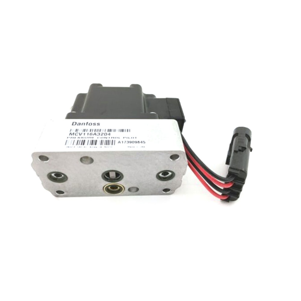 One Brand New Danfoss MCV116A3204 Control Valve MCV116A3204