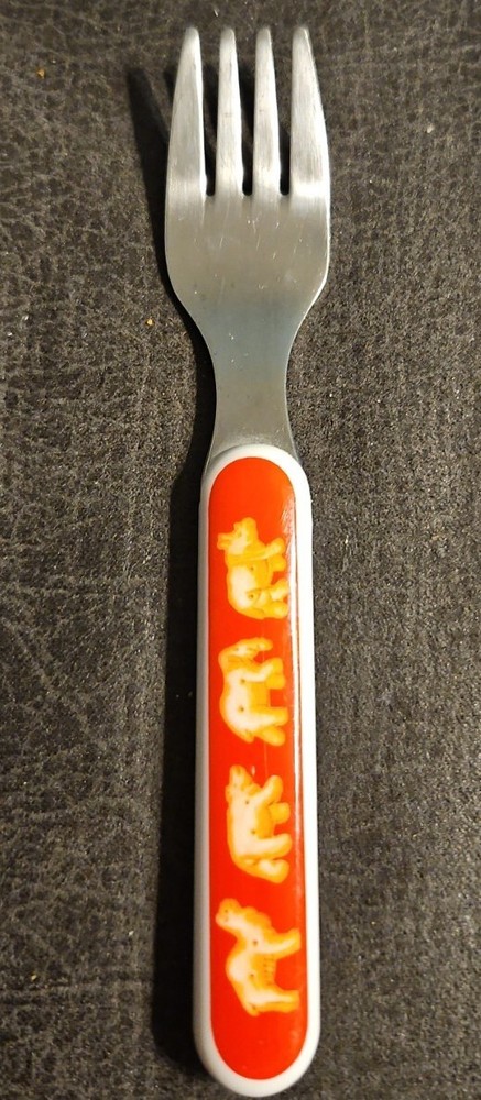 Nabisco Barnum's Animals Commemorative Plate Spoon Fork Bowl