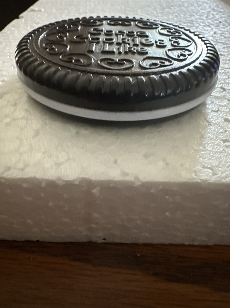 “OREO” COOKIE” Adorable Mirror/comb Compact That Looks Real!