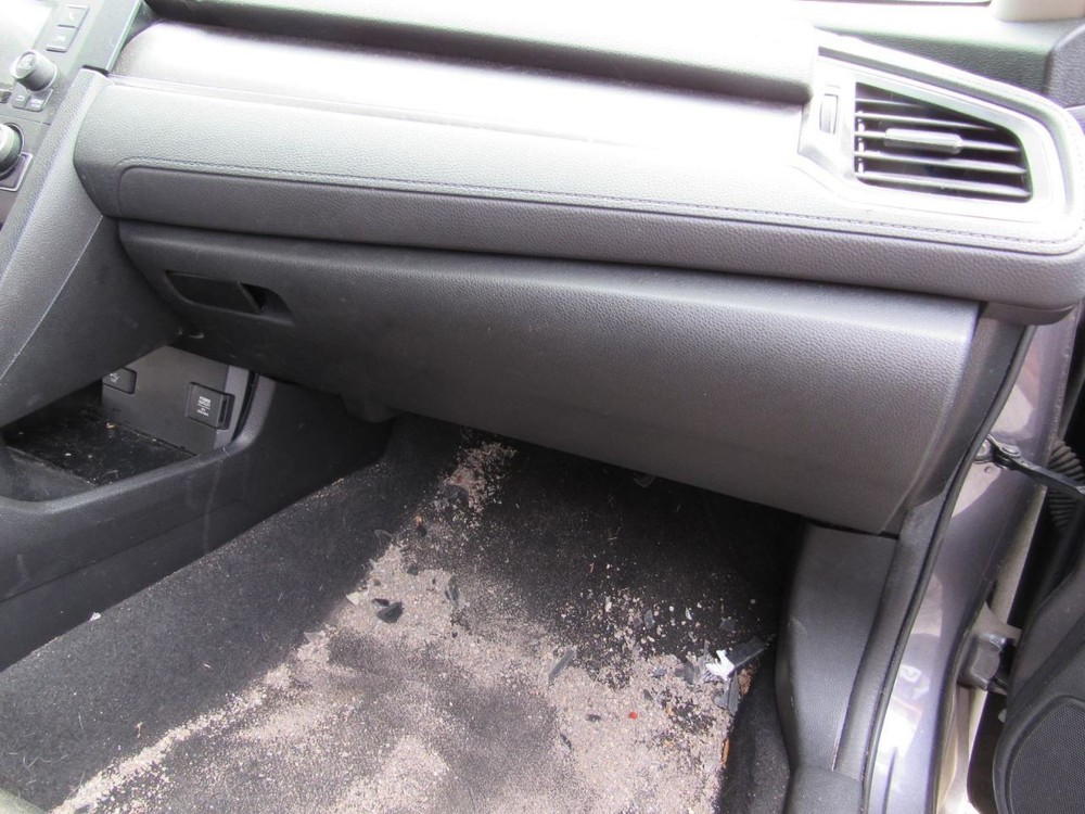 CIVIC     2018 Glove Box 1043278