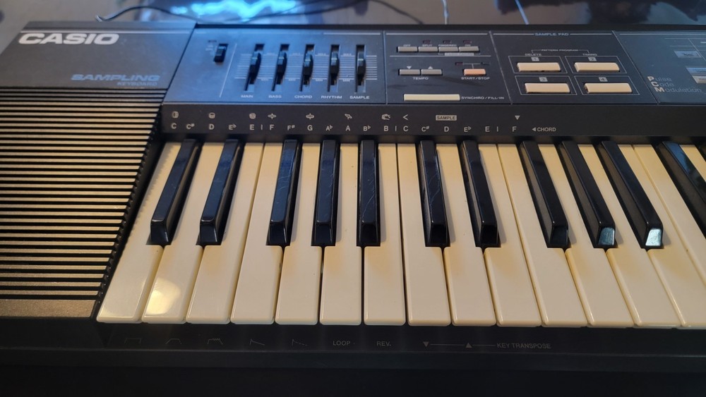 Casio SK-2100 Sampling Keyboard, Vintage Casio Sampling Keyboard