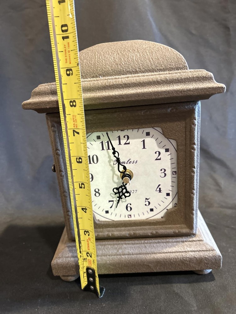Timeless Clock Tabletop Batteries Established 1927 Working