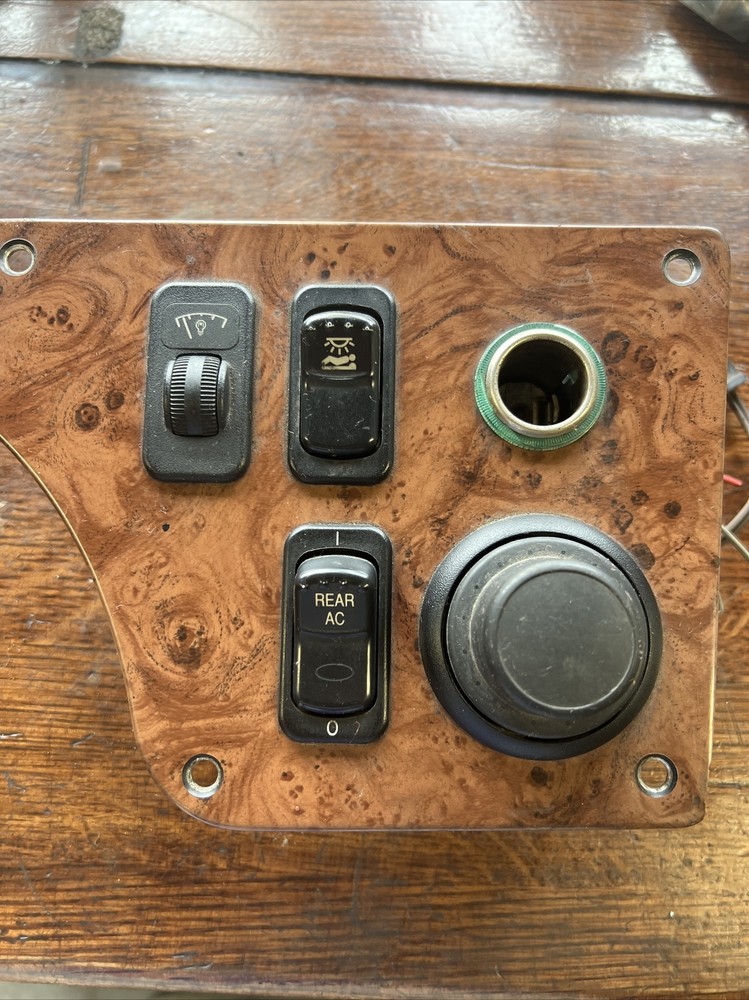 Peterbilt 387 TRIM OR COVER PANEL Dash Panel-15027AA #123