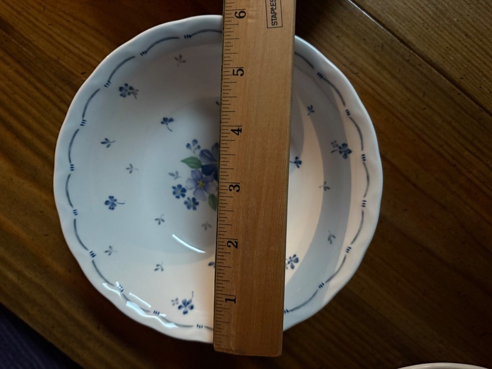 5 Nikko Provincial Designs Cereal Bowl in Pattern Dauphine