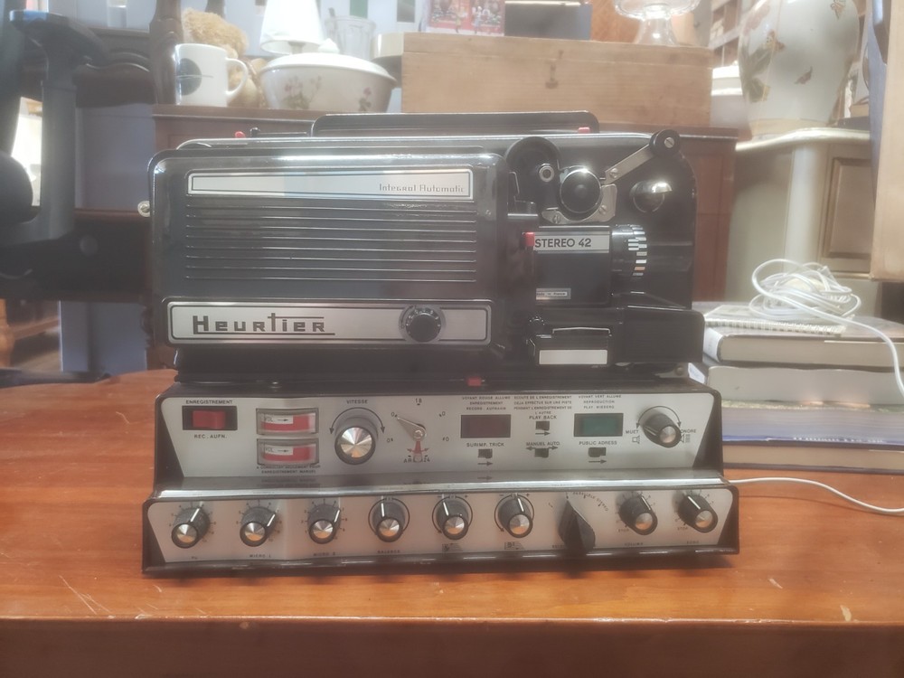 Heurtier Stereo 42 Projector In Original Box