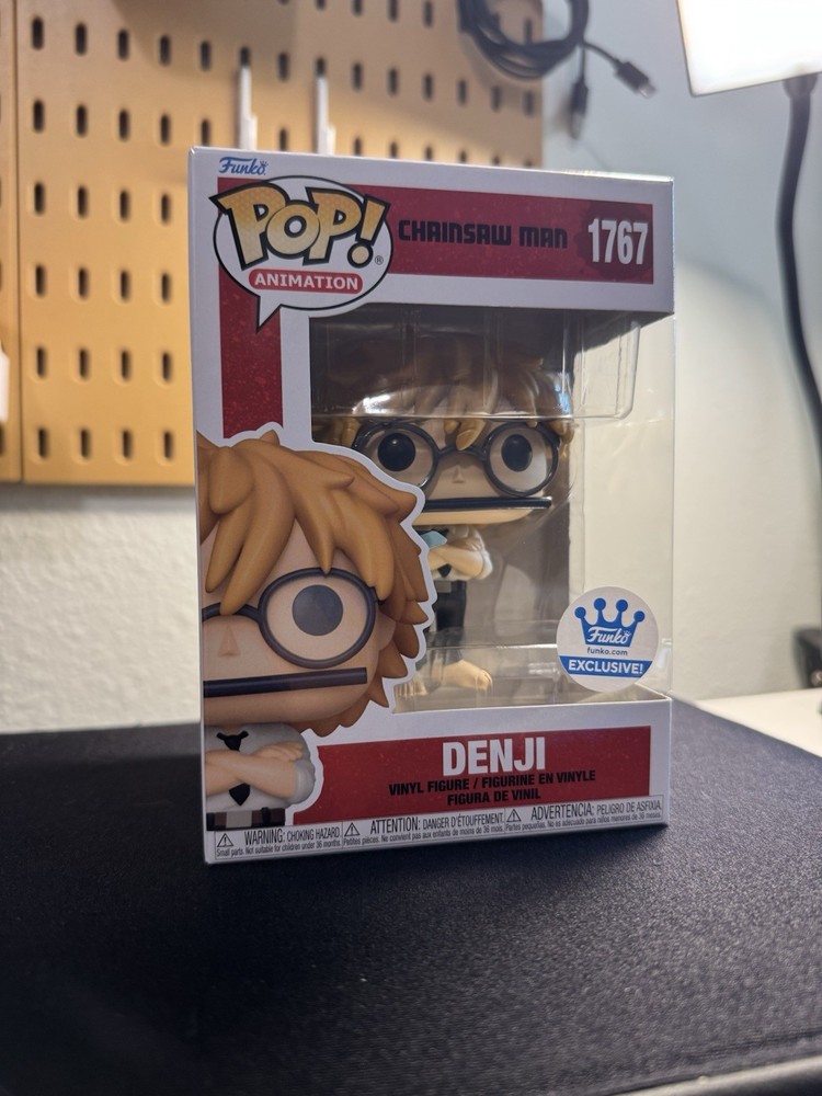 Funko Chainsaw Man Pop! Denji (Operation: Super-Smart) #1767 + UV Protector