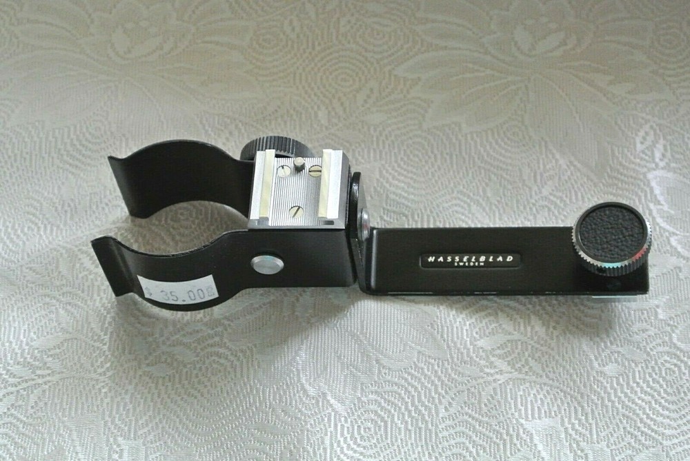Hasselblad Adjustable Flash Bracket 45039   Excellent Condition