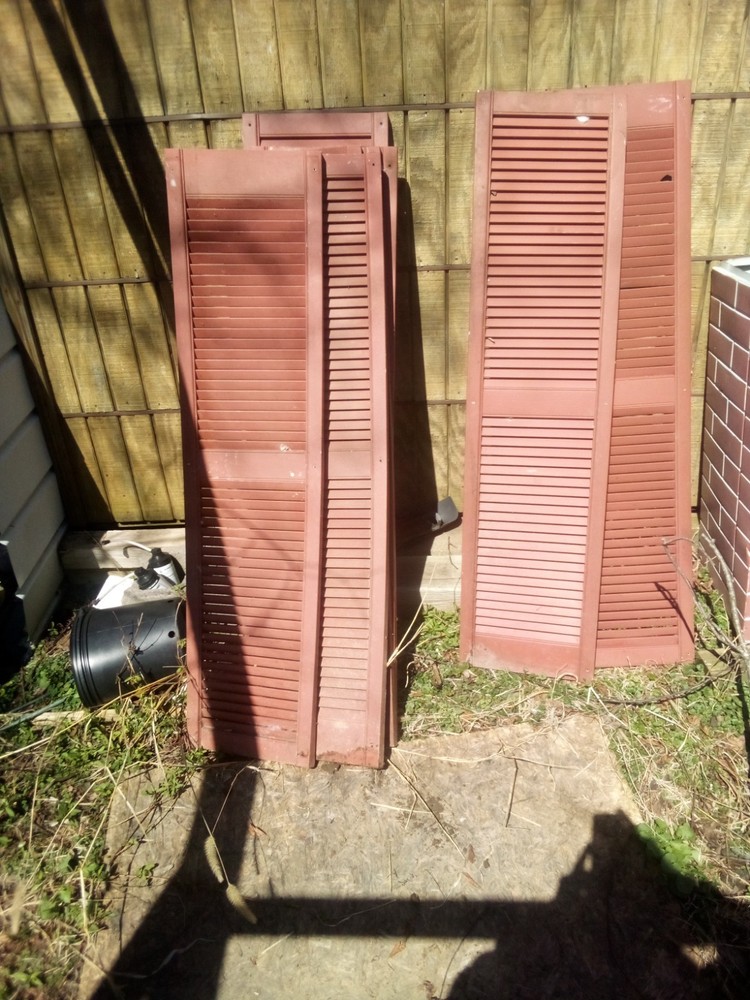 vinyl exterior window shutters