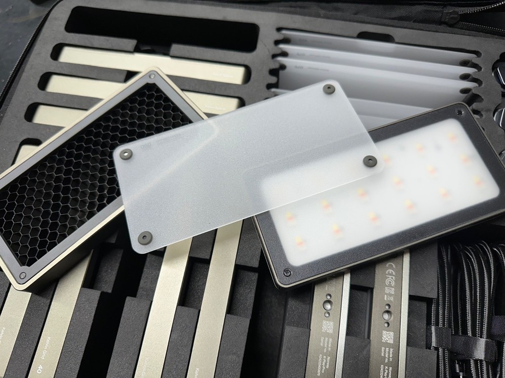 Kelvin Play Pro (3 Light Kit)