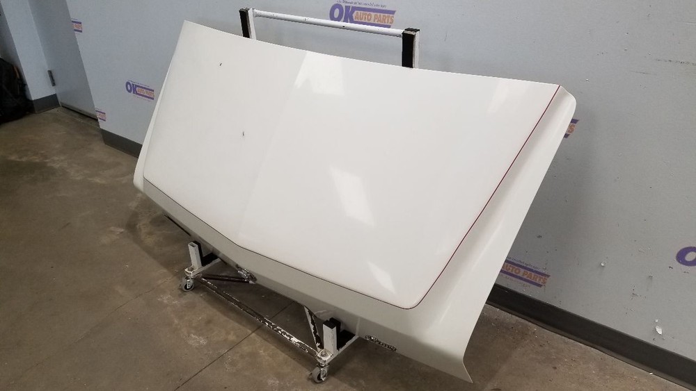 1977 CADILLAC ELDORADO BIARRITZ COMPLETE REAR TRUNK DECKLID ASSEMBLY WHITE