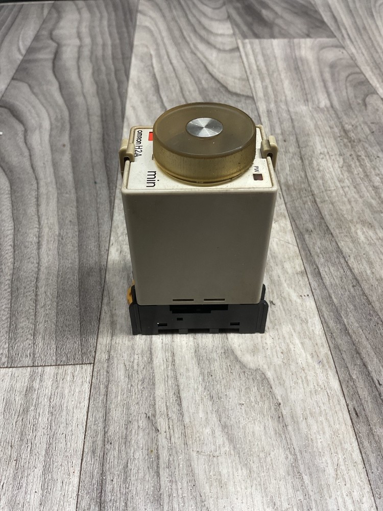 Omron H2A-H Motor Driven Timer
