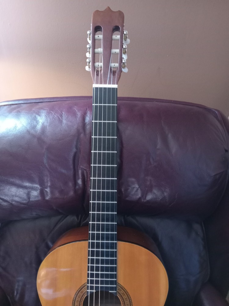 VERY NICE Lotus Lc-30 Classical Guitar