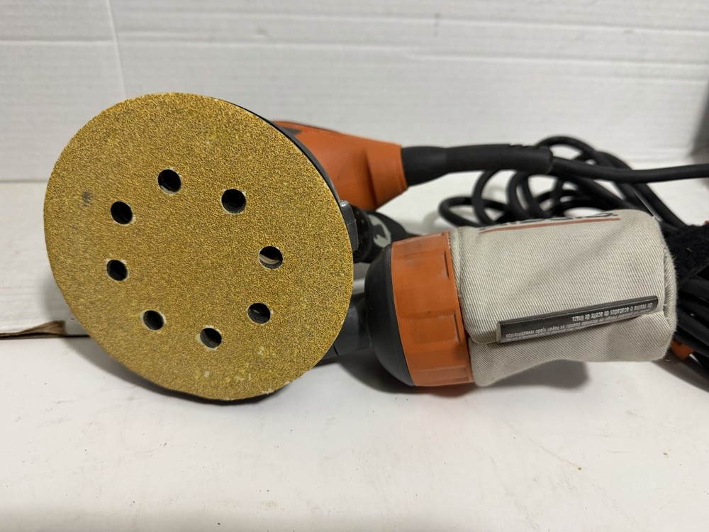 RIDGID TOOLS R2600 Sander With Case-works